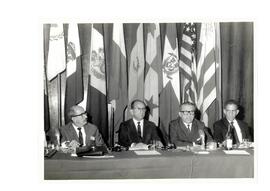Fotografias - Simpósio Interamericano de Administração Escolar em Brasília, 1968