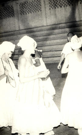 13 - Apresentação cultural no Posto Mobral de Porto Velho/RO, na década de 1980.